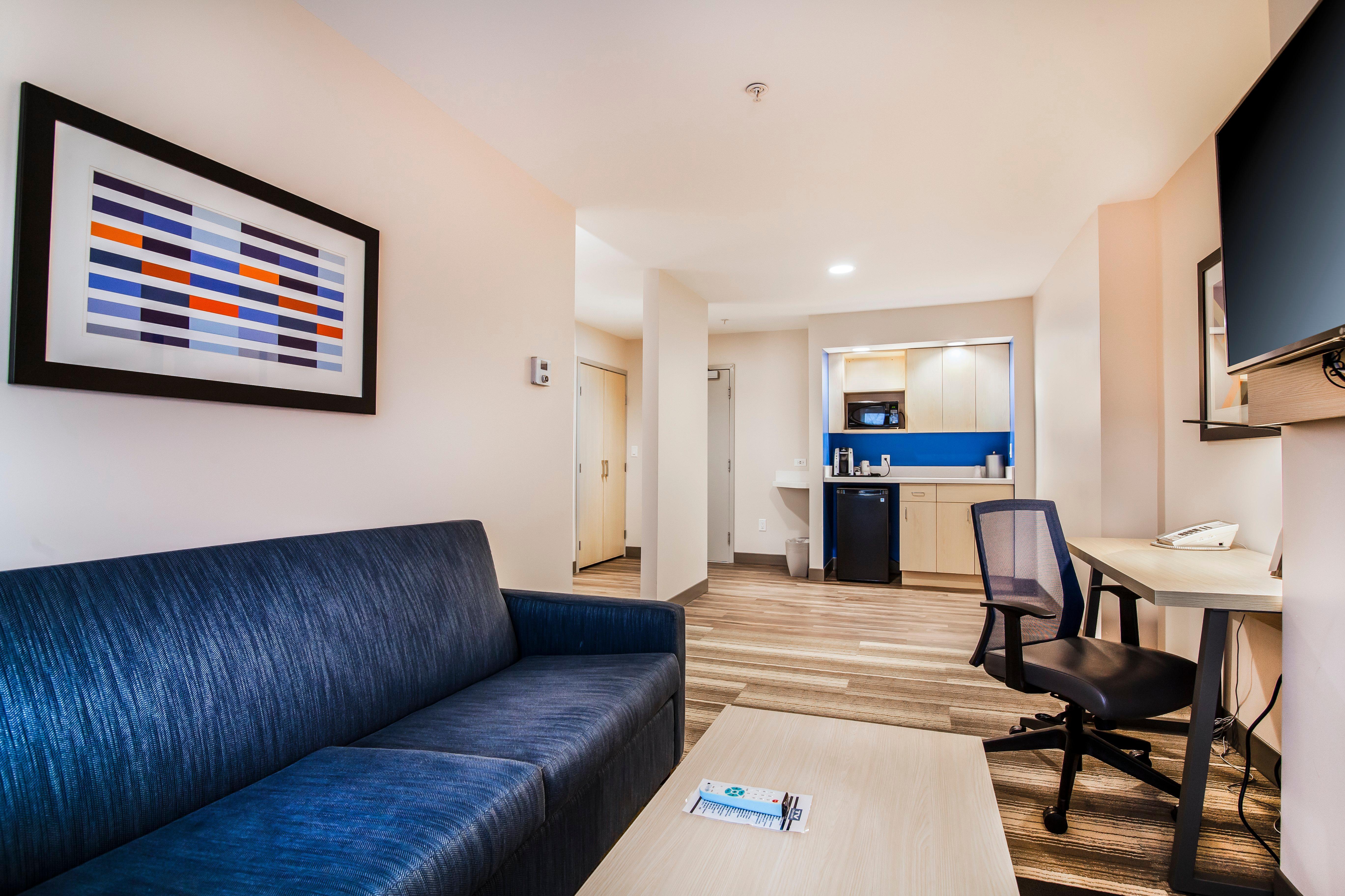 Holiday Inn Express & Suites Langley By Ihg Εξωτερικό φωτογραφία
