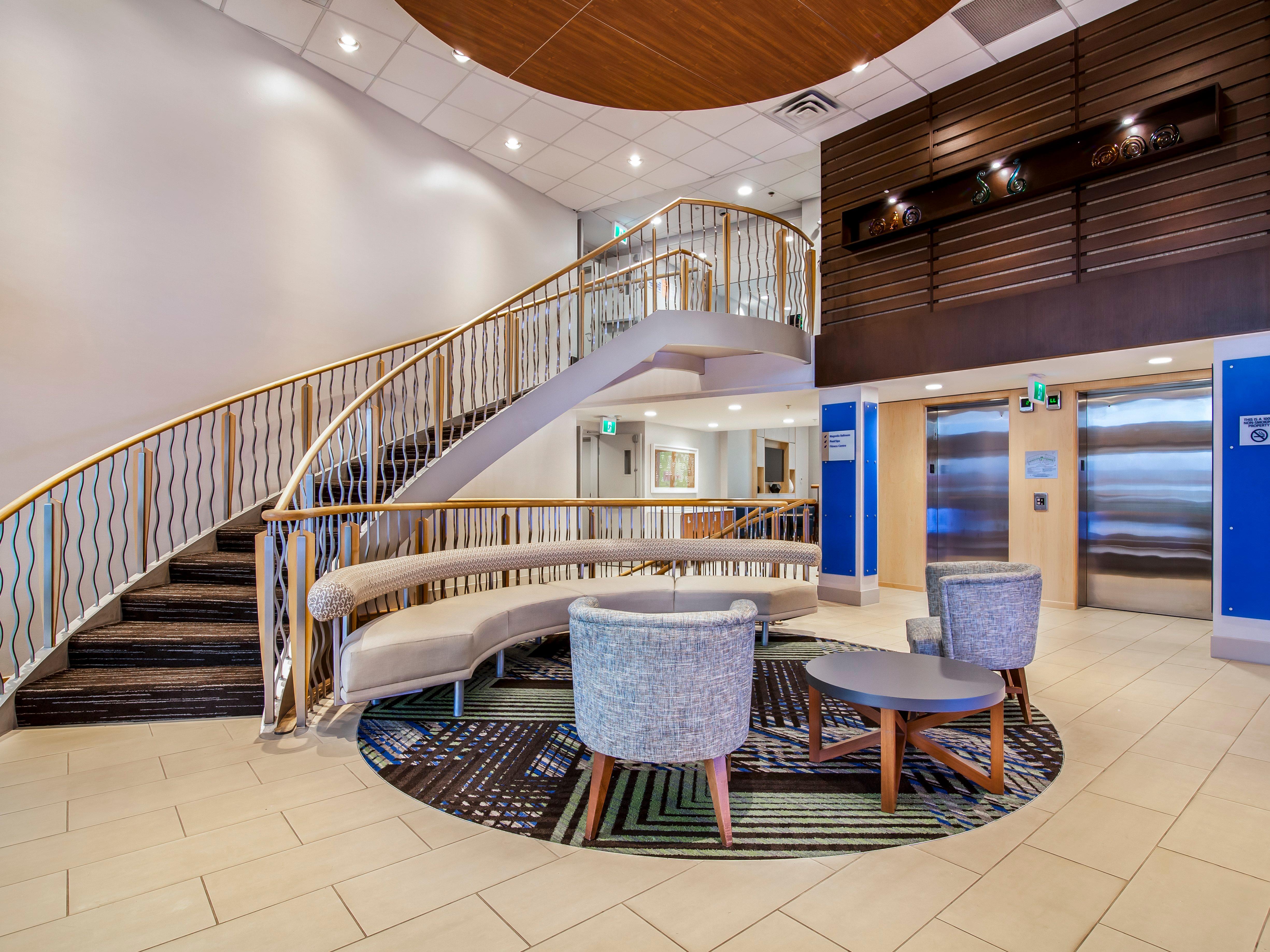 Holiday Inn Express & Suites Langley By Ihg Εξωτερικό φωτογραφία